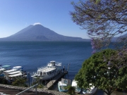 Guatemala: az Atitlán-tó maja indiánfalvaiban