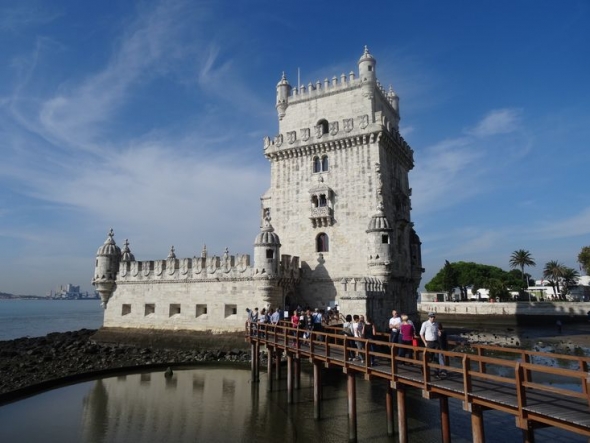 Lisszabon: a Belém-torony és a Vasco da Gama-híd