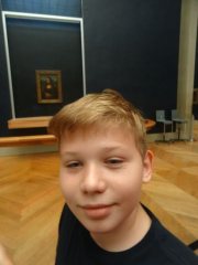 Egy kisfiú találkozása Mona Lisával