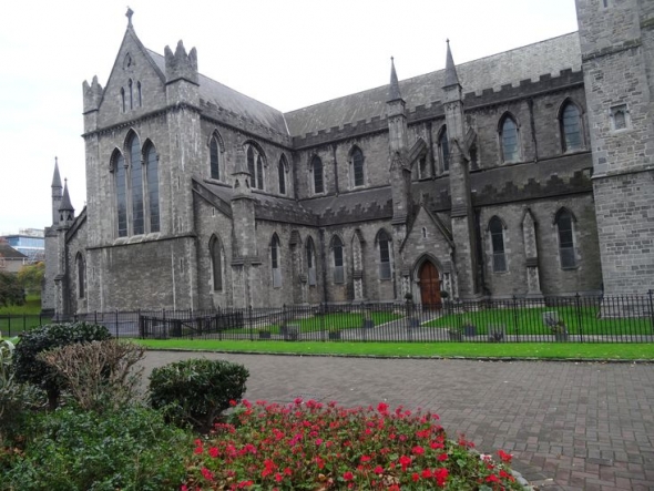 Írország: Gulliver utazása a Szent Patrik-székesegyházba